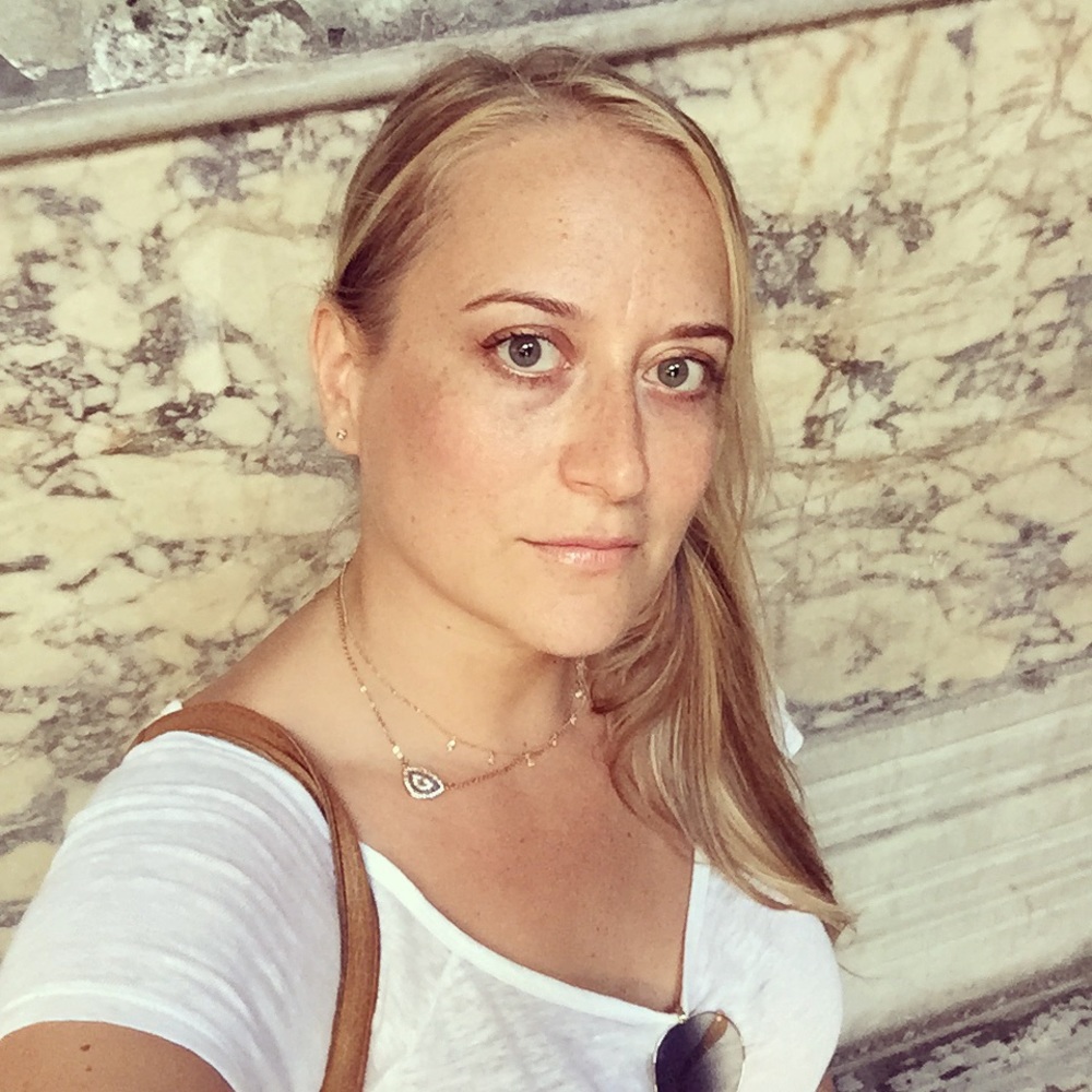 Meet your Posher, Monica